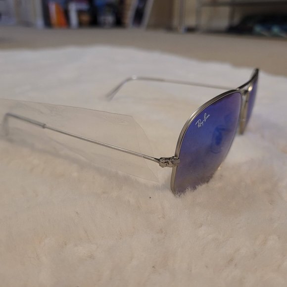 Ray-Ban